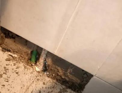 汶川楼顶漏水维修公司分享下修复水管漏水的几种小方法